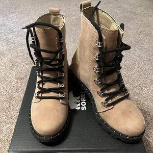 Sorel Lennox Lace Boots